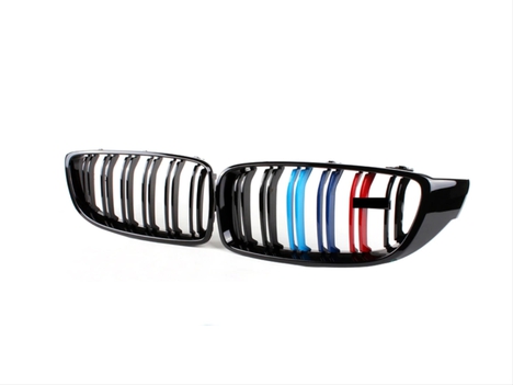 BMW 4 SERISI F32 2013-2019 IÇIN UYUMLUM4 GÖRÜNÜM BOBREK (CIFT CIZGI PANJUR) M RENK